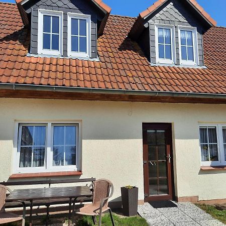 Lacky - Kleines Familienreihenmittelhaus In Grieben Hiddensee Eksteriør bilde