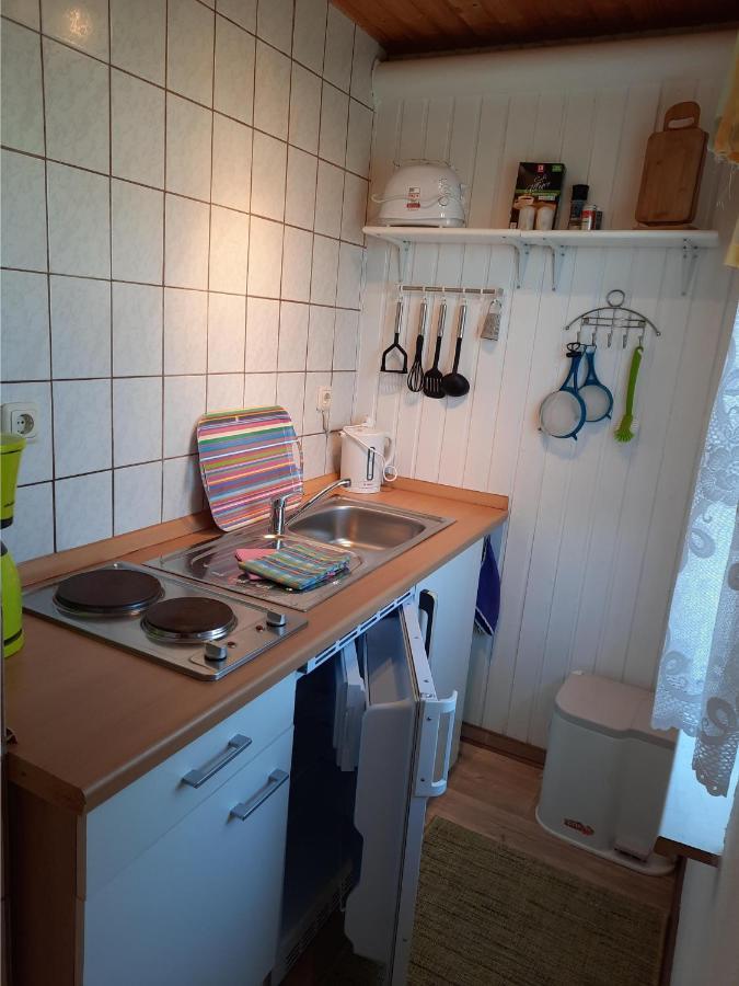 Lacky - Kleines Familienreihenmittelhaus In Grieben Hiddensee Eksteriør bilde